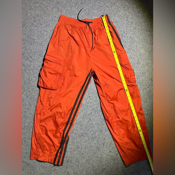 Y-3 × Yohji Yamamoto
NEW FW19 U Shell Cargo Track Pants - Picture 6 of 8